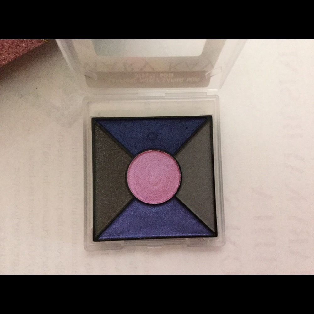 MARY KAY EYE COLOR PALLET NEW SAPPHIRE NOIR